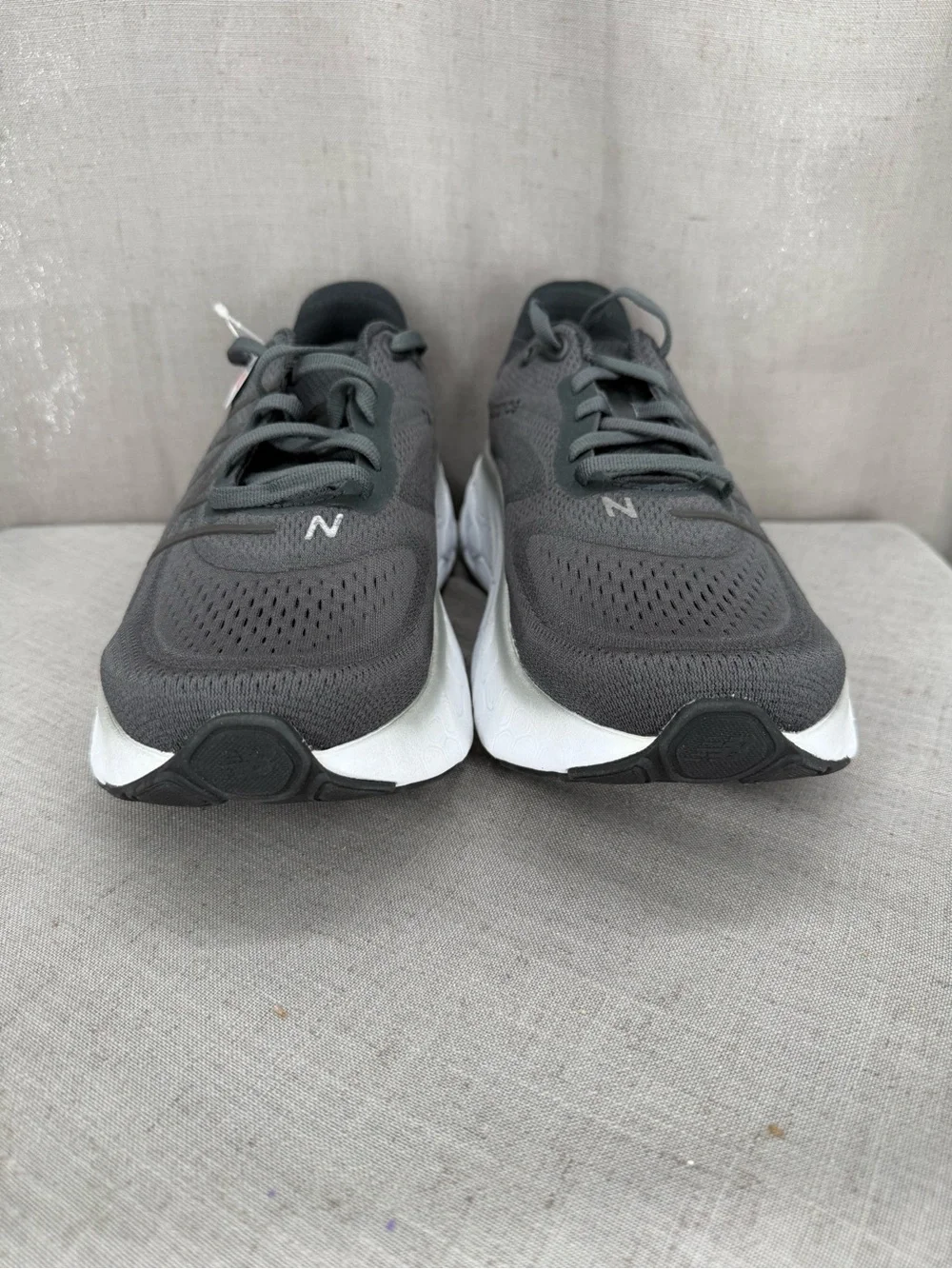 NWB New Balance Fresh Foam 1080V Running Shoes Mens Size 8.5 Wide Black Sneakers